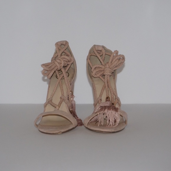 Nude Missguided Block Heels - Picture 1 of 4